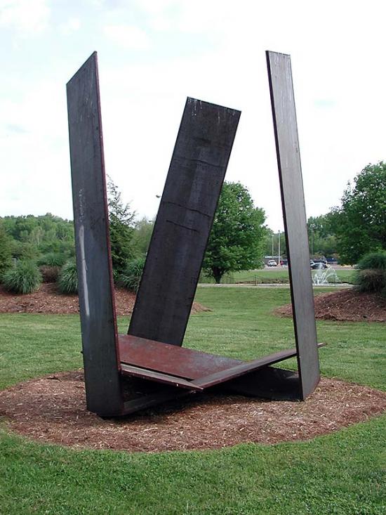 Gezetien VI Sculpture